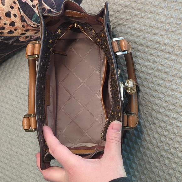 ⚡ FLASH SALE - Michael Kors Nouveau Hamilton Star Embellished Logo Satchel - Picture 10 of 15